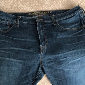 AE Men’s Extreme Flex Slim Taper Dark Wash Jeans